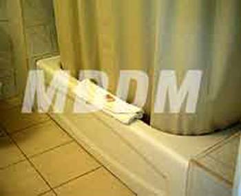 BAYGAR008BED